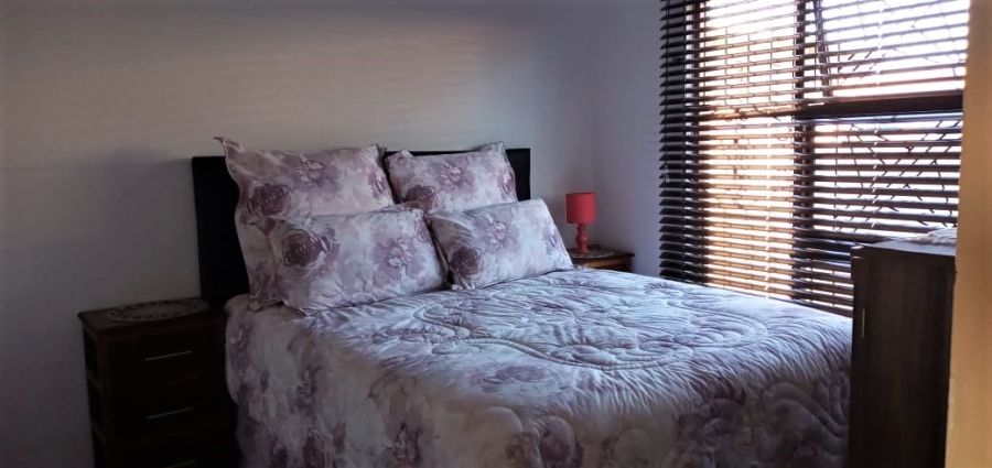 To Let 3 Bedroom Property for Rent in Amalinda Eastern Cape